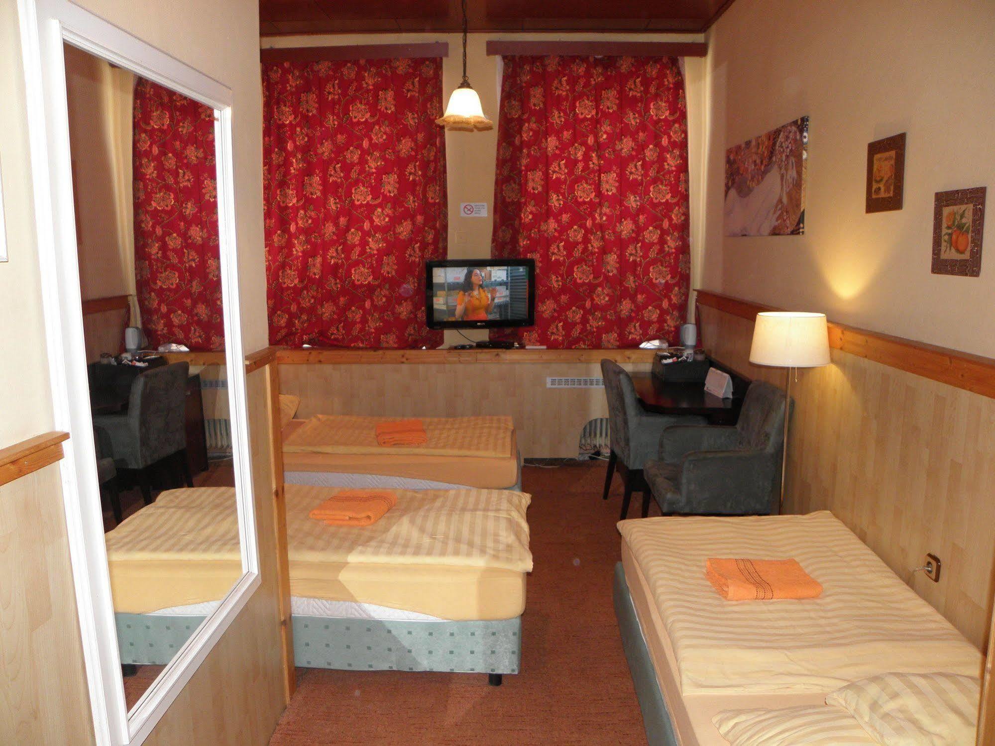 Hotel U Branky Stribro Ngoại thất bức ảnh